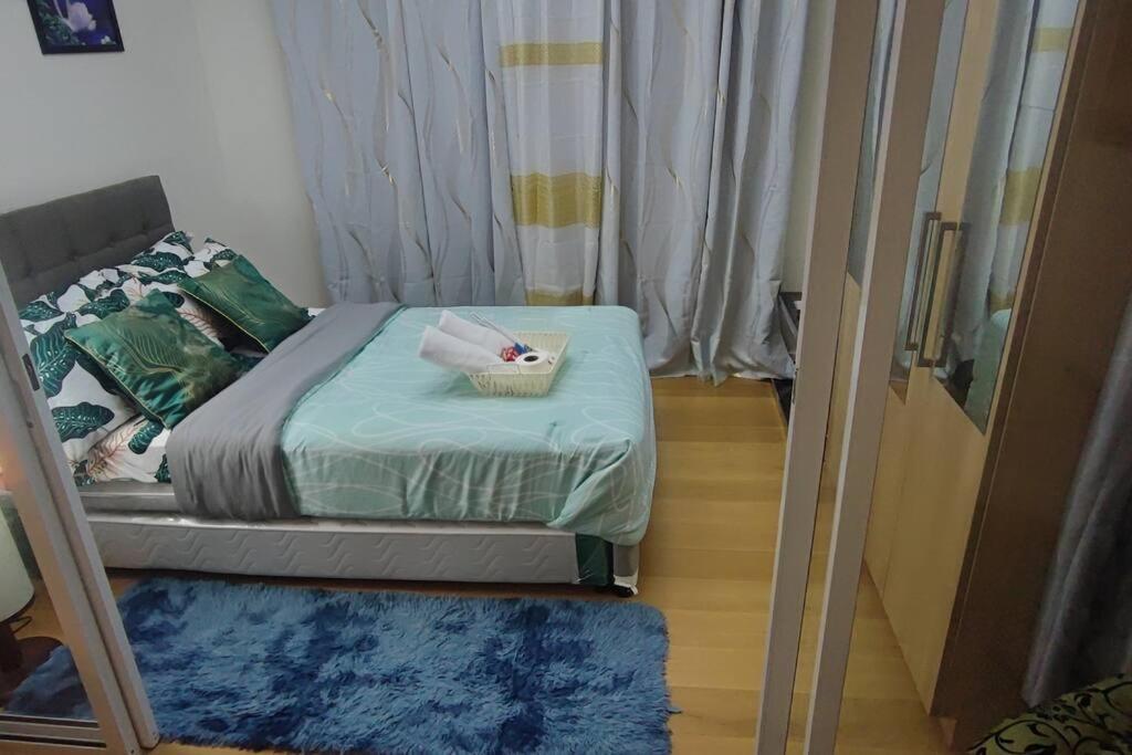 מנילה Aveline Suites Elite Rockwell View Acqua Private Residences Near Rockwell Makati מראה חיצוני תמונה