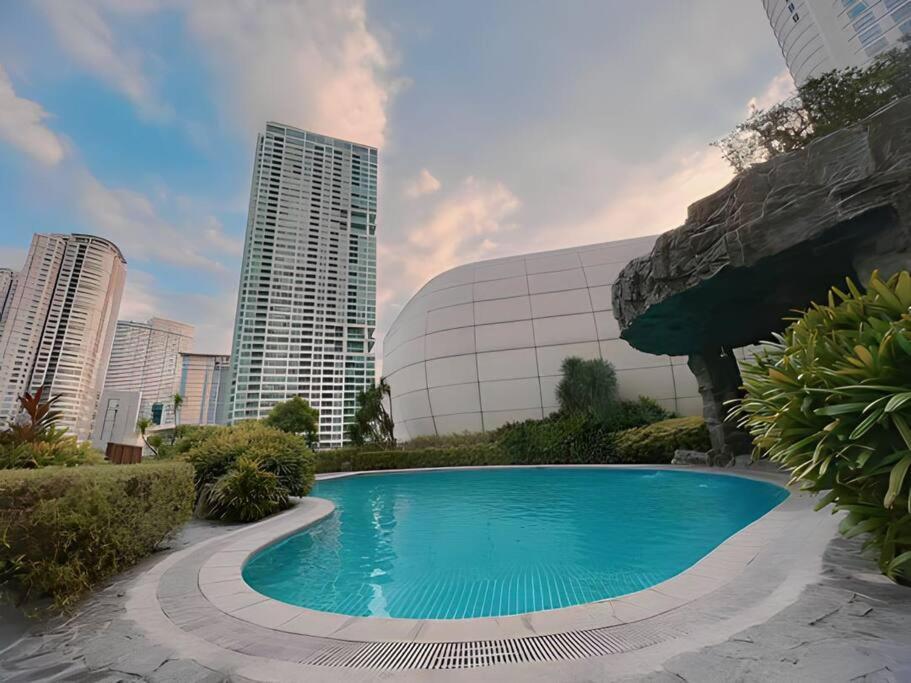 מנילה Aveline Suites Elite Rockwell View Acqua Private Residences Near Rockwell Makati מראה חיצוני תמונה